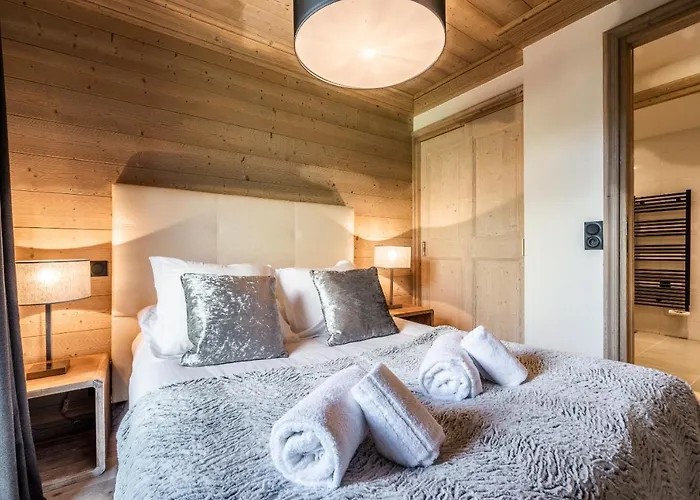 Padouk Moriond - By Emerald Courchevel